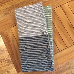 PAC sun infinity scarf